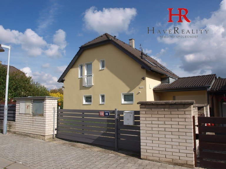 Pronájem rodinného domu 140 m2, 4+1, se zahradou a garáží, 765 m2,Rudná, ul. V Aleji