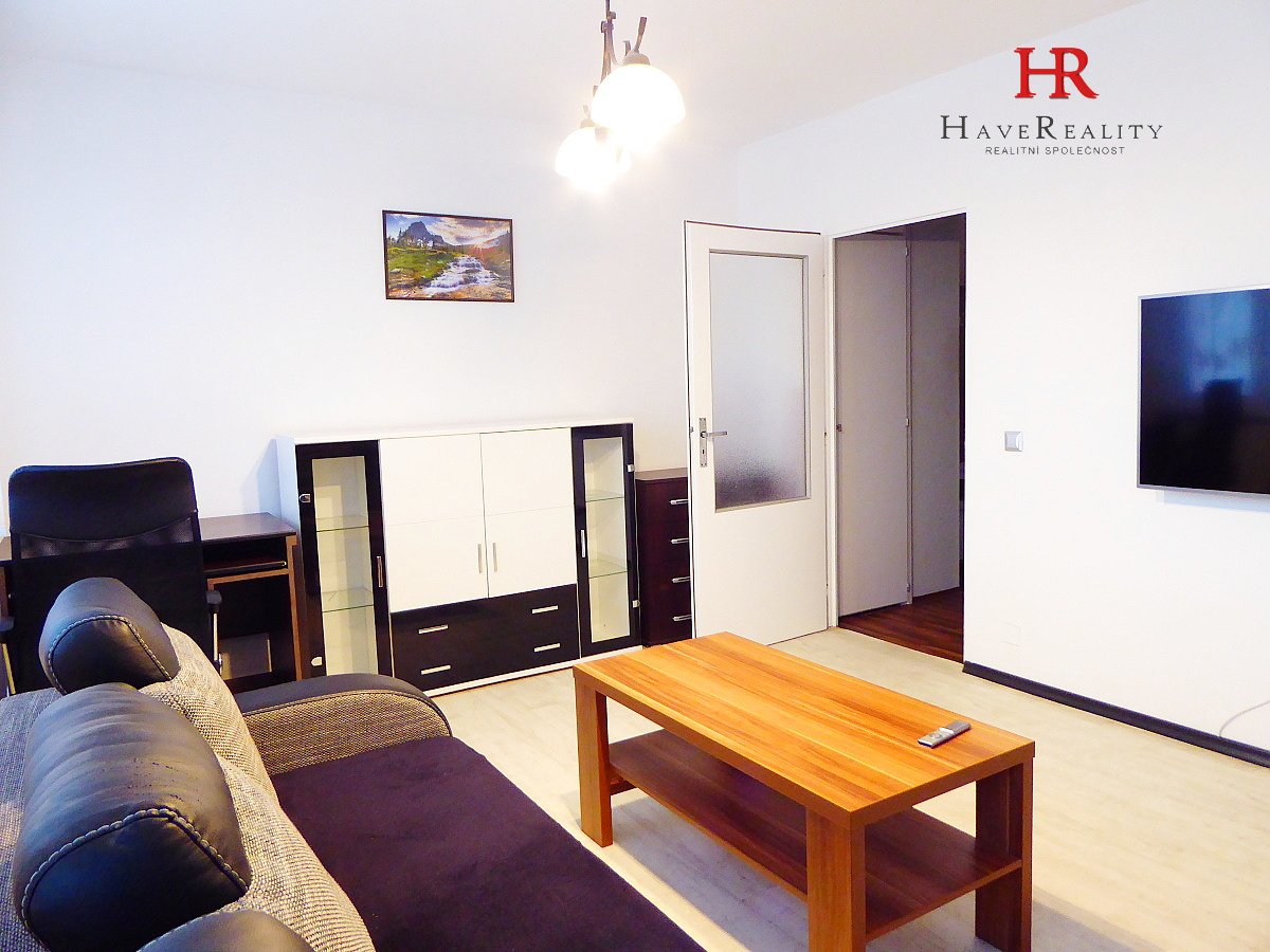 Nabízíme k pronájmu pěkný byt 1+1, 37 m2, panel, OV, Bystřice, okr. Benešov