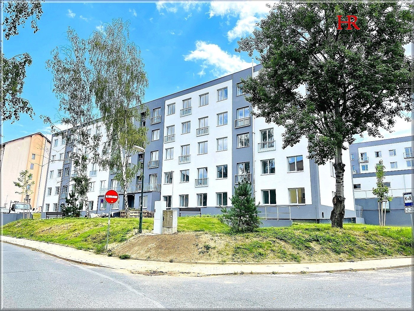 Prodej bytu 2+1, OV, 49 m2, balkón, park. stání, sklep, Milovice, okres Nymburk