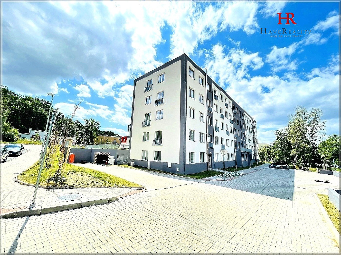 Prodej bytu 3kk, OV, 65 m2, balkón, park. stání, sklep, Milovice, okres Nymburk