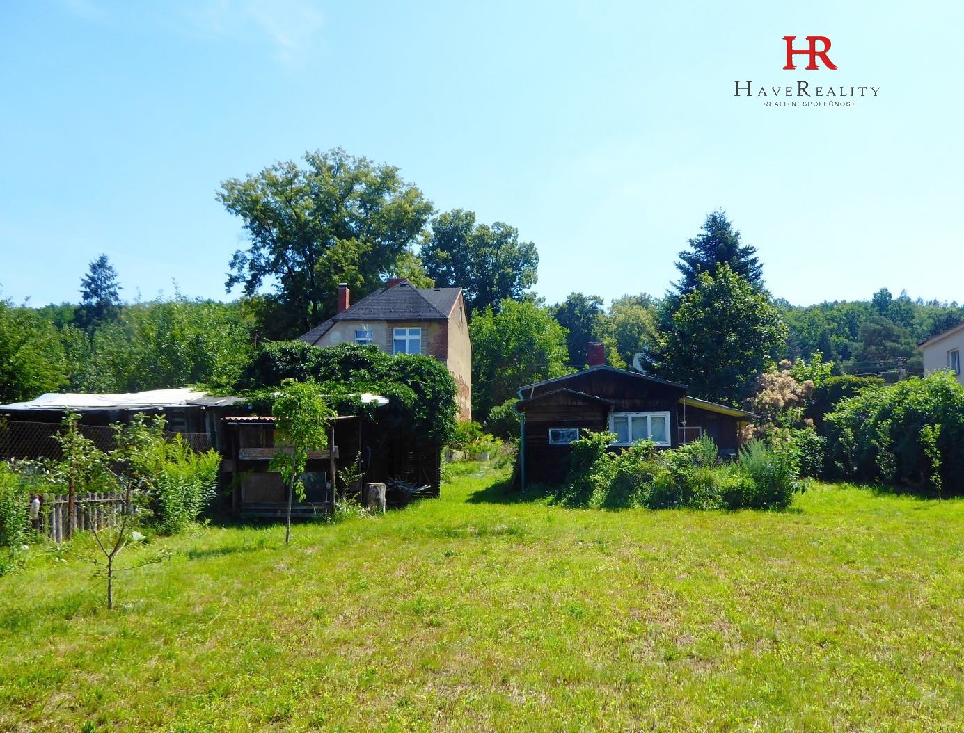 Nabízíme chatu 40 m2, na velmi pěkném pozemku o výměře 984 m2, Lštění, Zlenice, okr. Benešov 