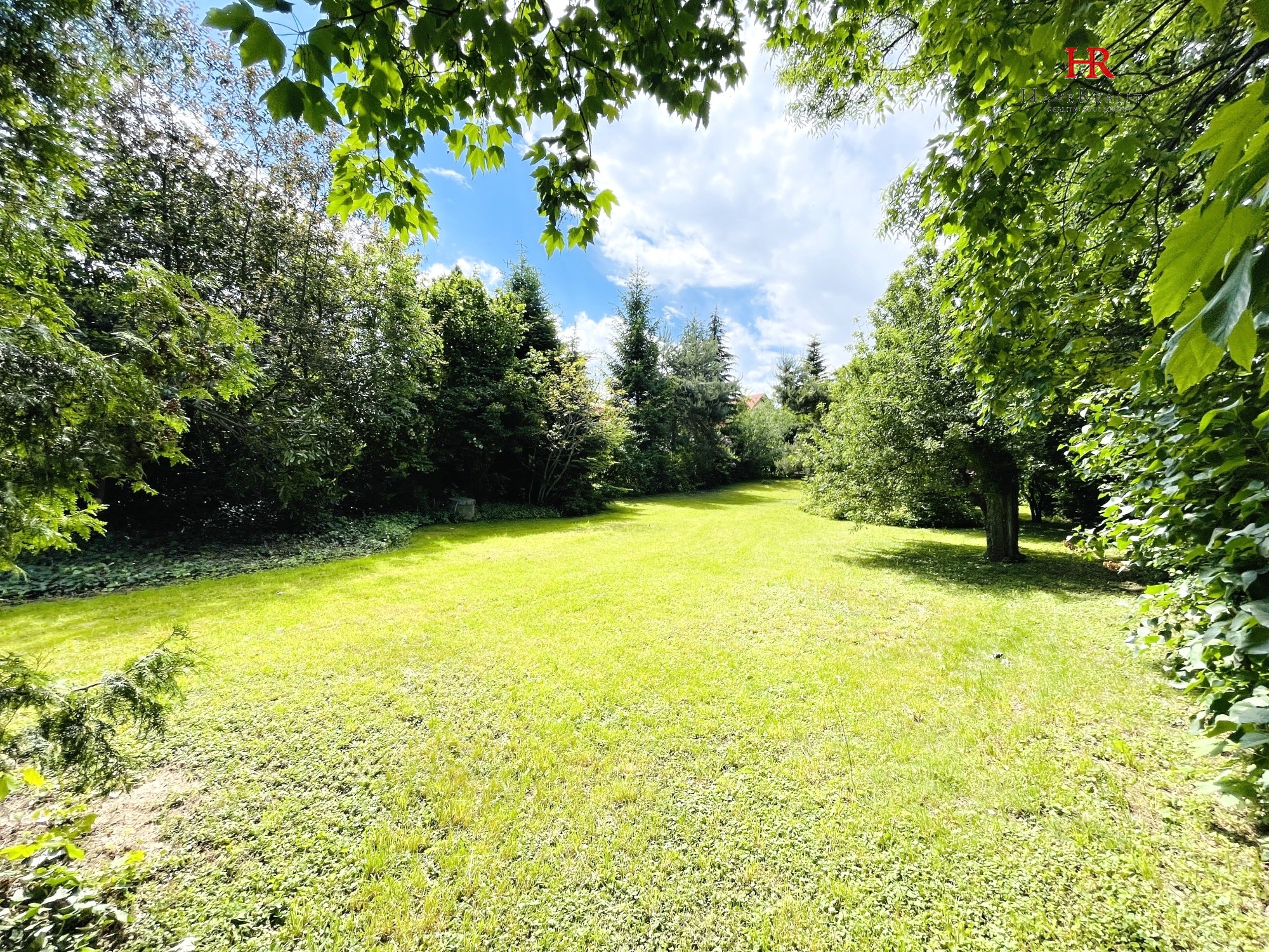 Prodej stavebního pozemku, výměra 1.496 m2, Dobřejovice, okr. Praha - východ .