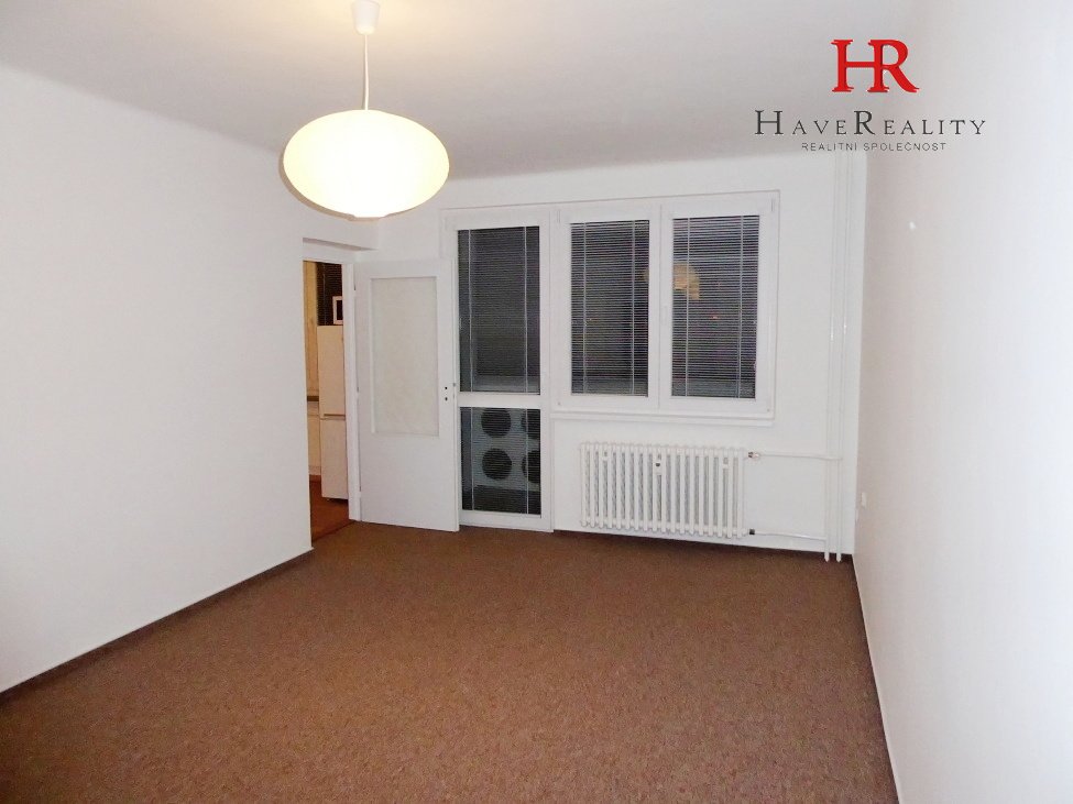 Nabízíme k pronájmu velmi pěkný byt 3+1/L, 87 m2, cihla, OV, Benešov