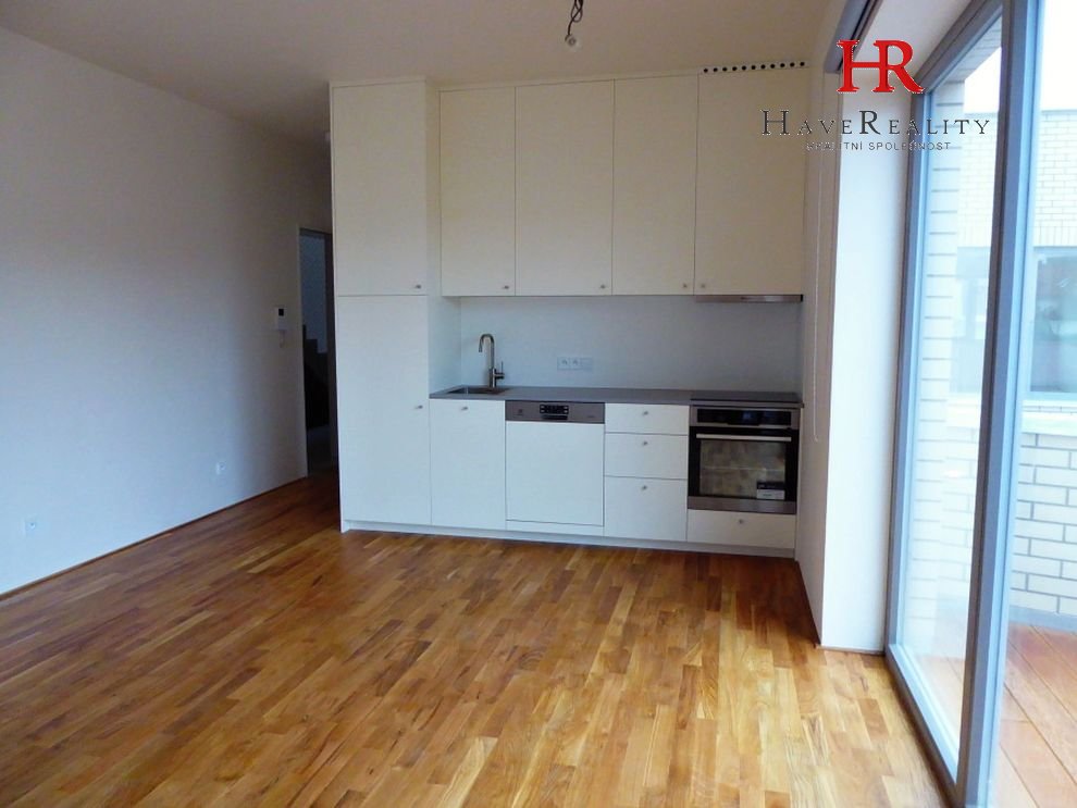 Pronájem velmi pěkného bytu s terasou, 2kk/T, 58 m2, Benešov