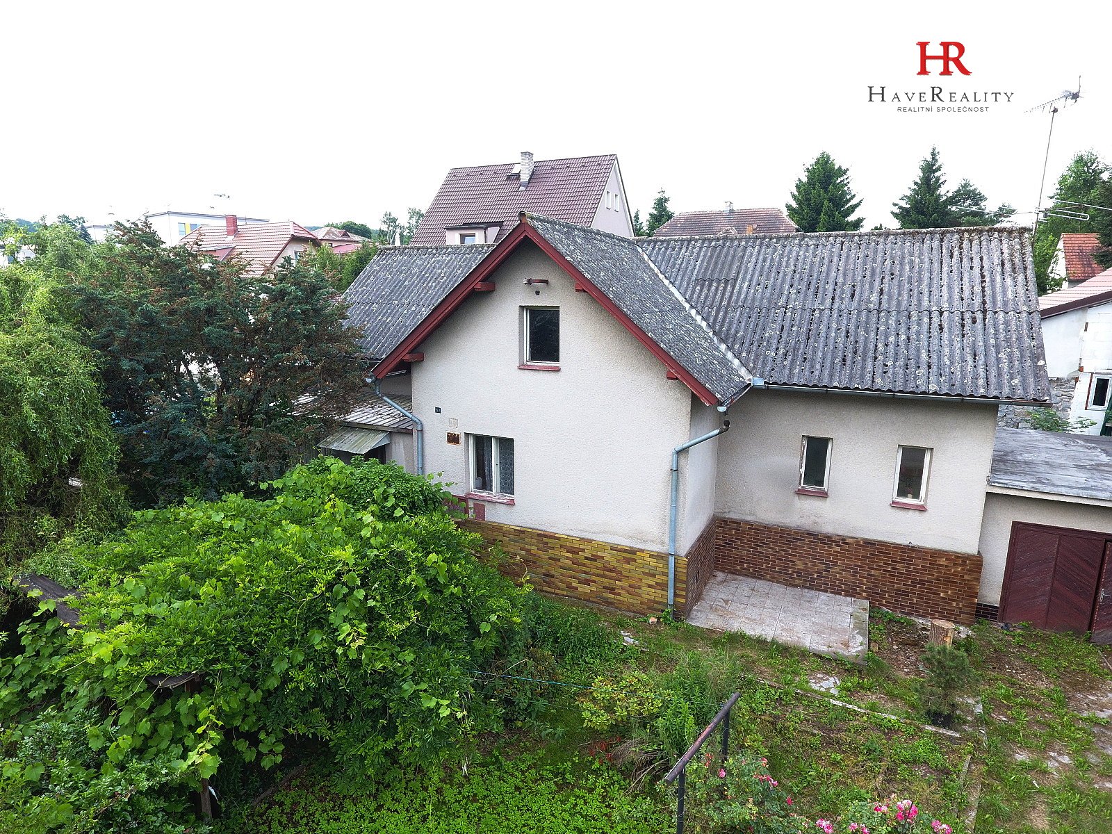 Nabízíme RD 6+1/G, 140 m2, pozemek 860 m2, Krhanice, okr. Benešov