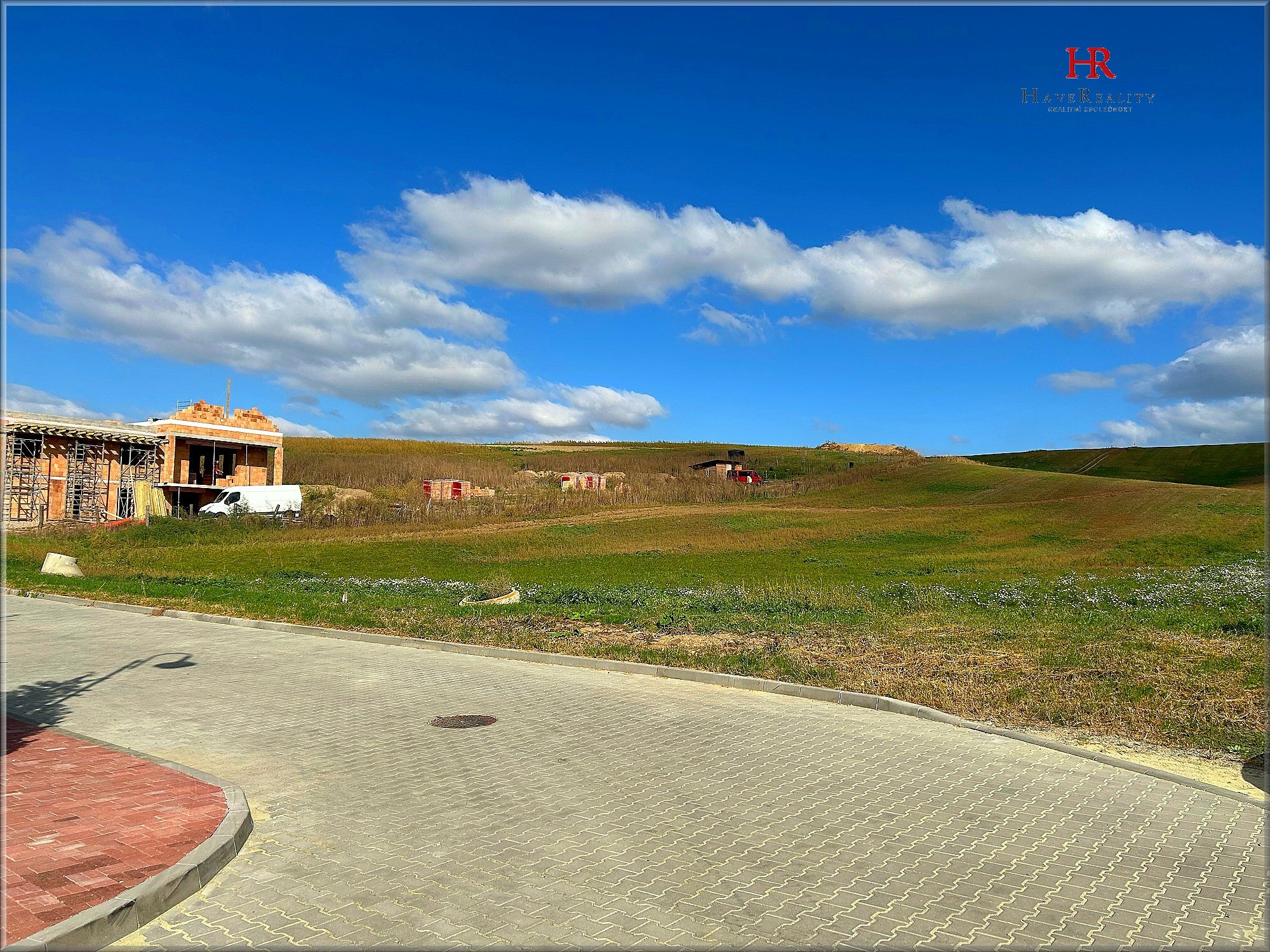 Prodej pozemku pro stavbu rodinného domu, 1000m2, Heršpice.