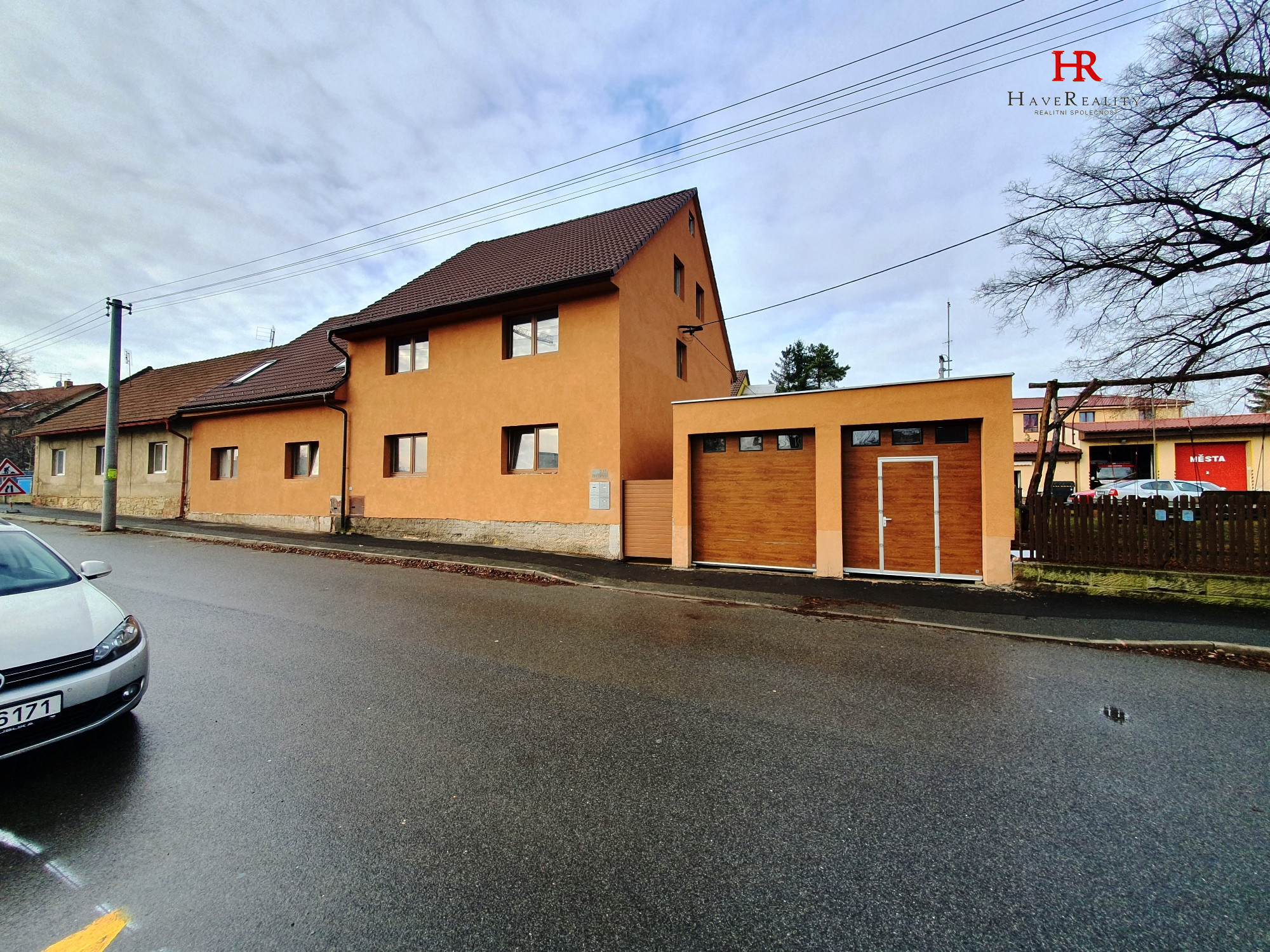 Pronájem mezonetového bytu 1+kk, 56 m2, 1.NP, OV, Hostivice, ul. Cihlářská