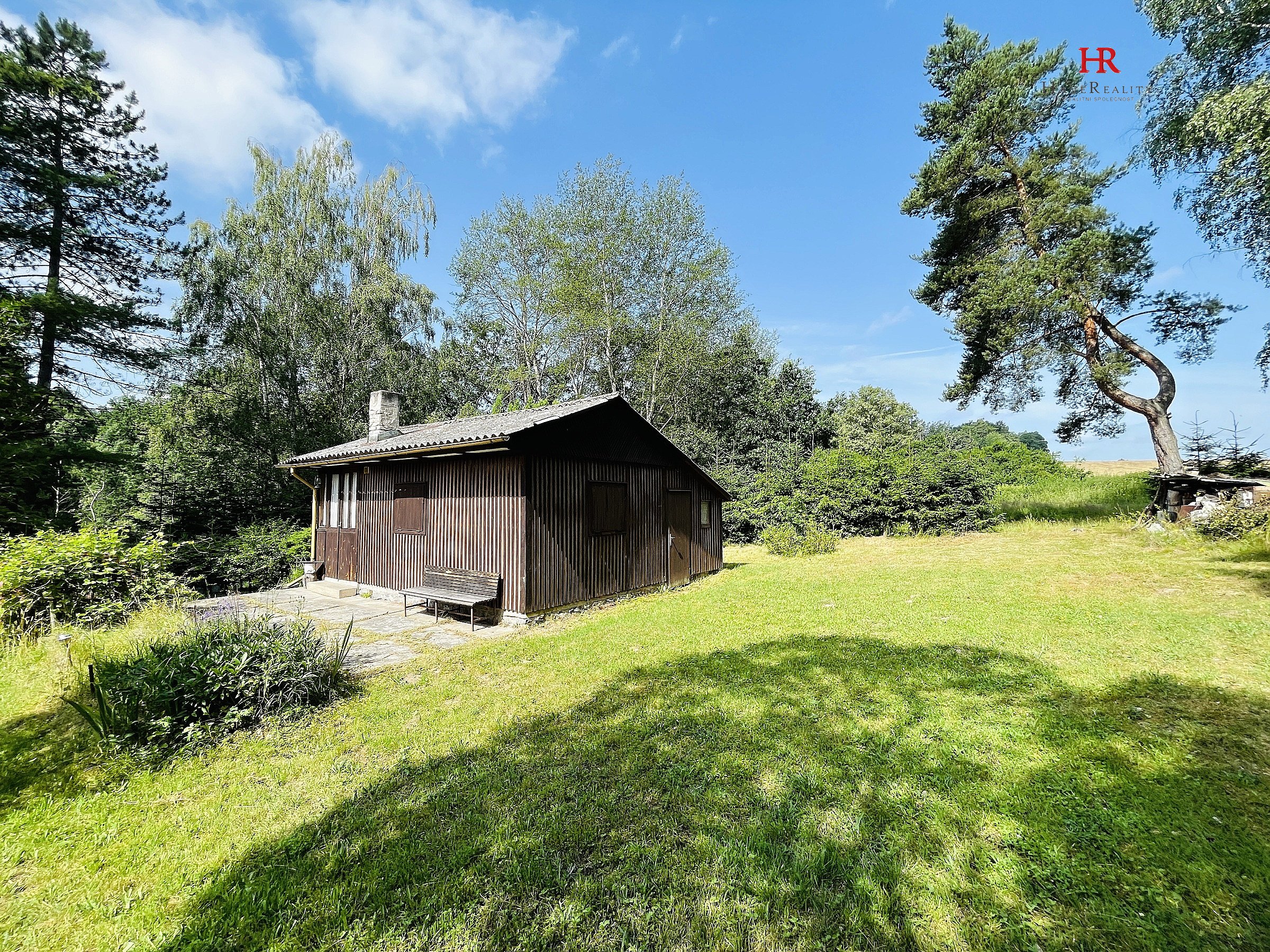 Prodej rekreační chaty s pozemkem 560 m2, Poříčí nad Sázavou, okr. Benešov.