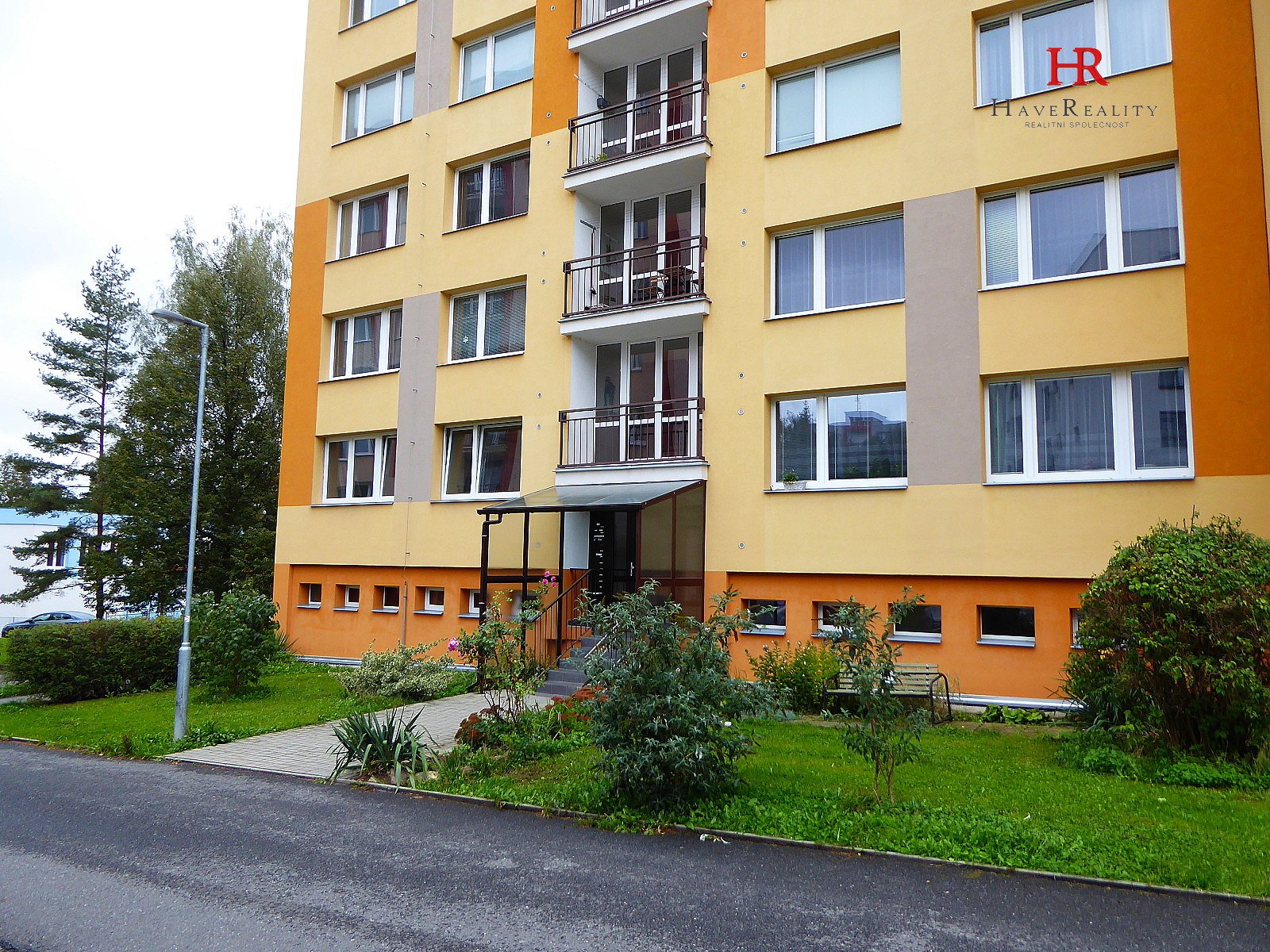 Nabízíme k pronájmu byt 1+1, 42 m2, panel, OV, Vlašim, okr. Benešov