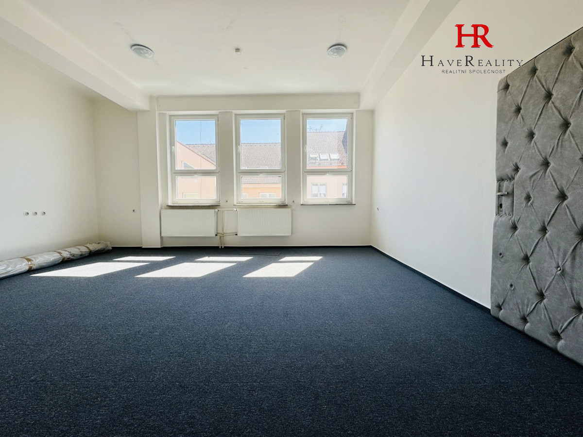 Pronájem komerčních prostor 51 m2, Tyršova ulice, Benešov.