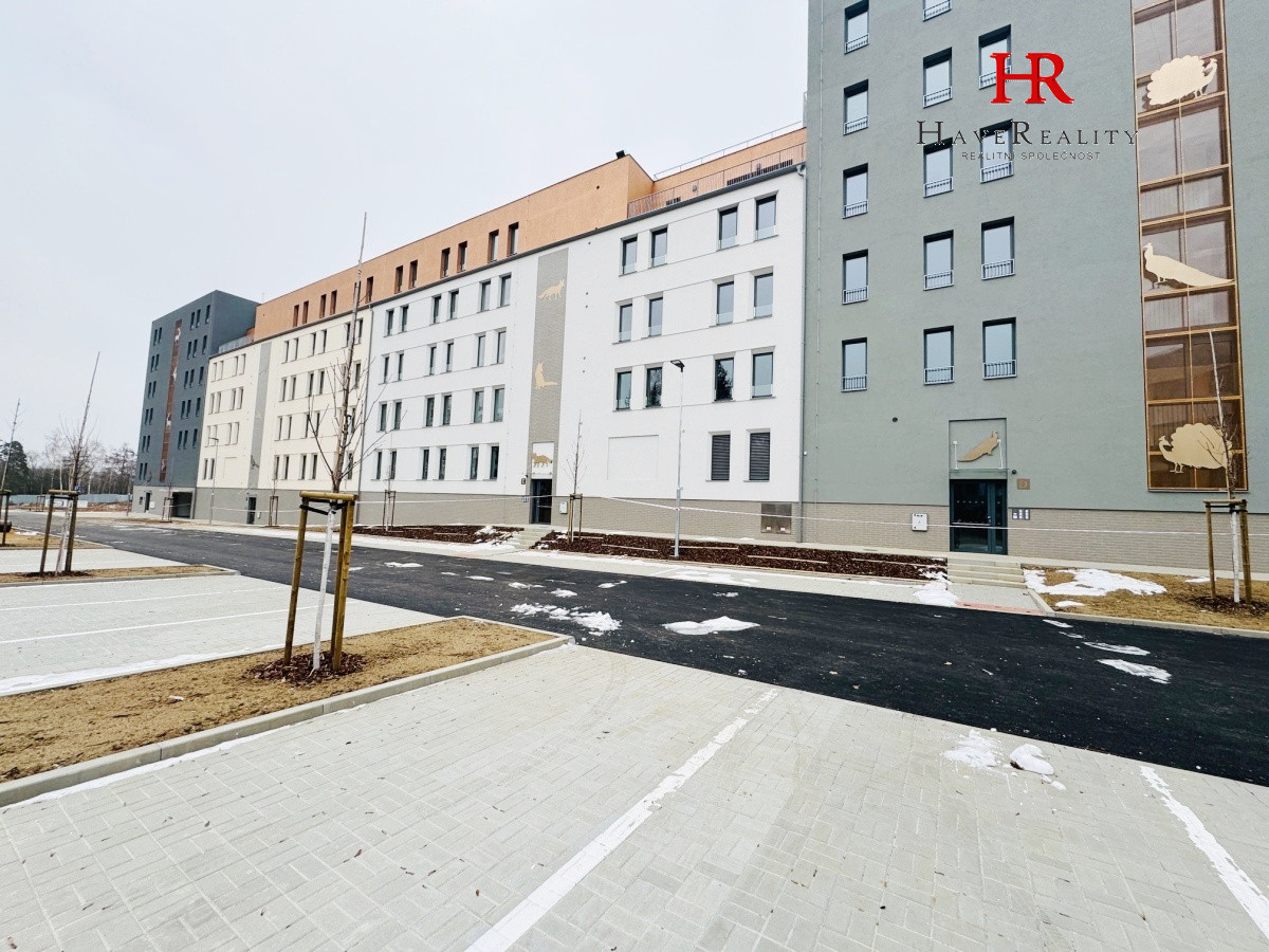 Pronájem novostavby bytu 3+kk, 73 m2 + lodžie 5 m2, Benešov.