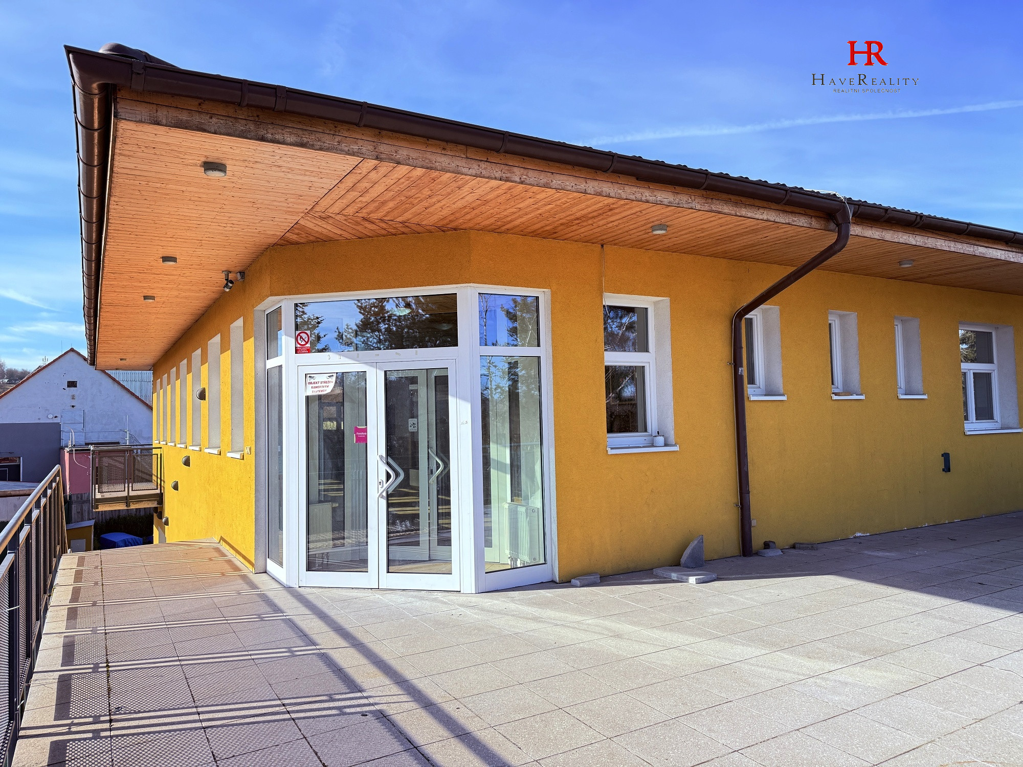 Nabízíme k pronájmu restauraci, 187 m2, Mirošovice, okr. Praha-východ