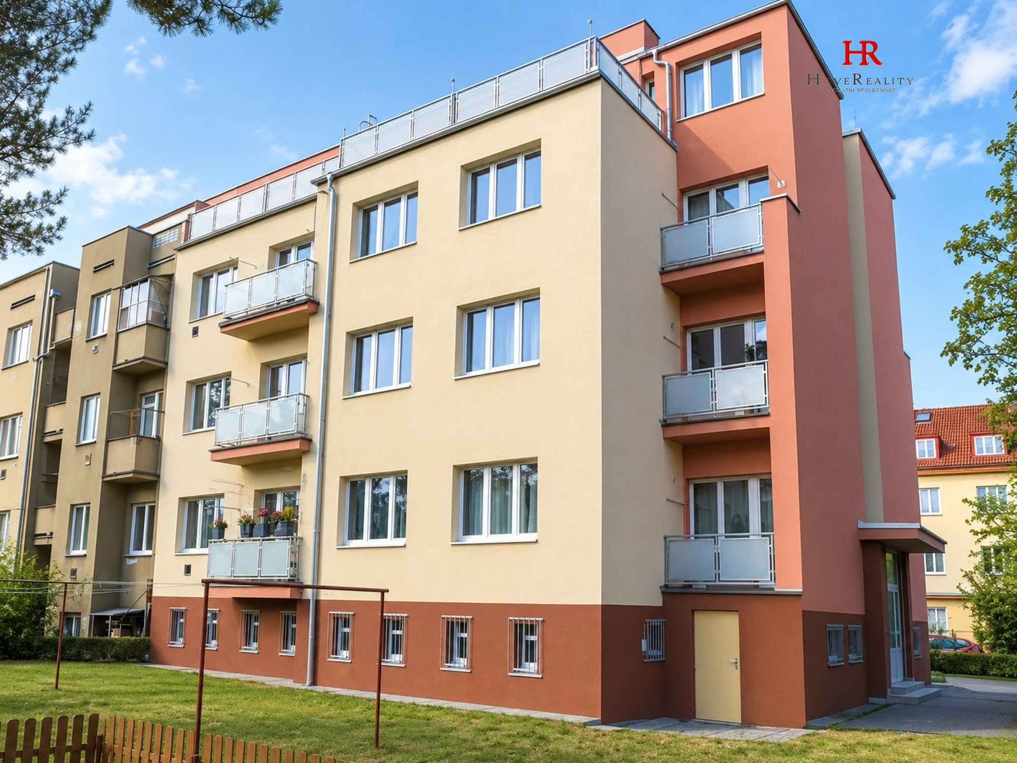Pronájem bytu 2+kk/B, 57 m2, cihla, Praha 10 – Strašnice.